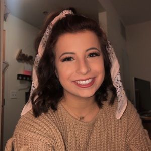 Meet your Posher, Riley